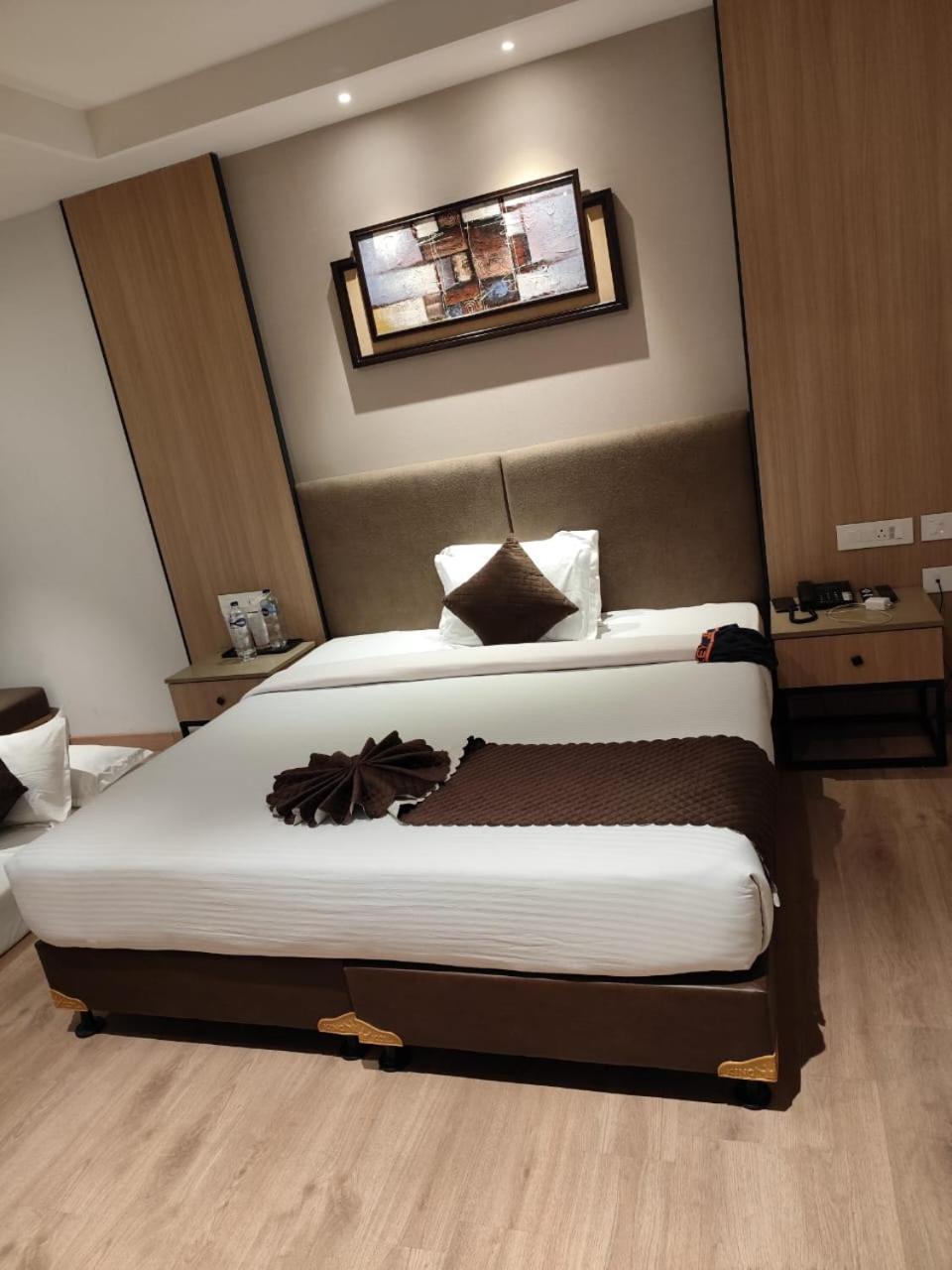 Anntilia Inn Ludhiana Dış mekan fotoğraf